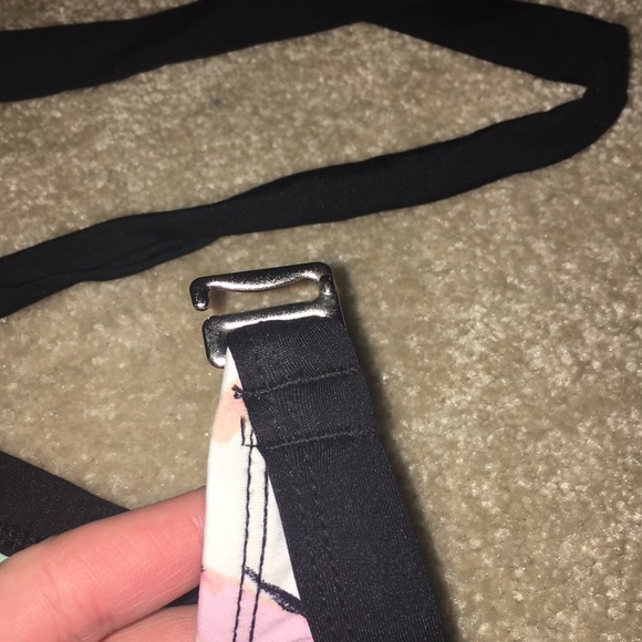 Flower bikini - Picture 8 of 8